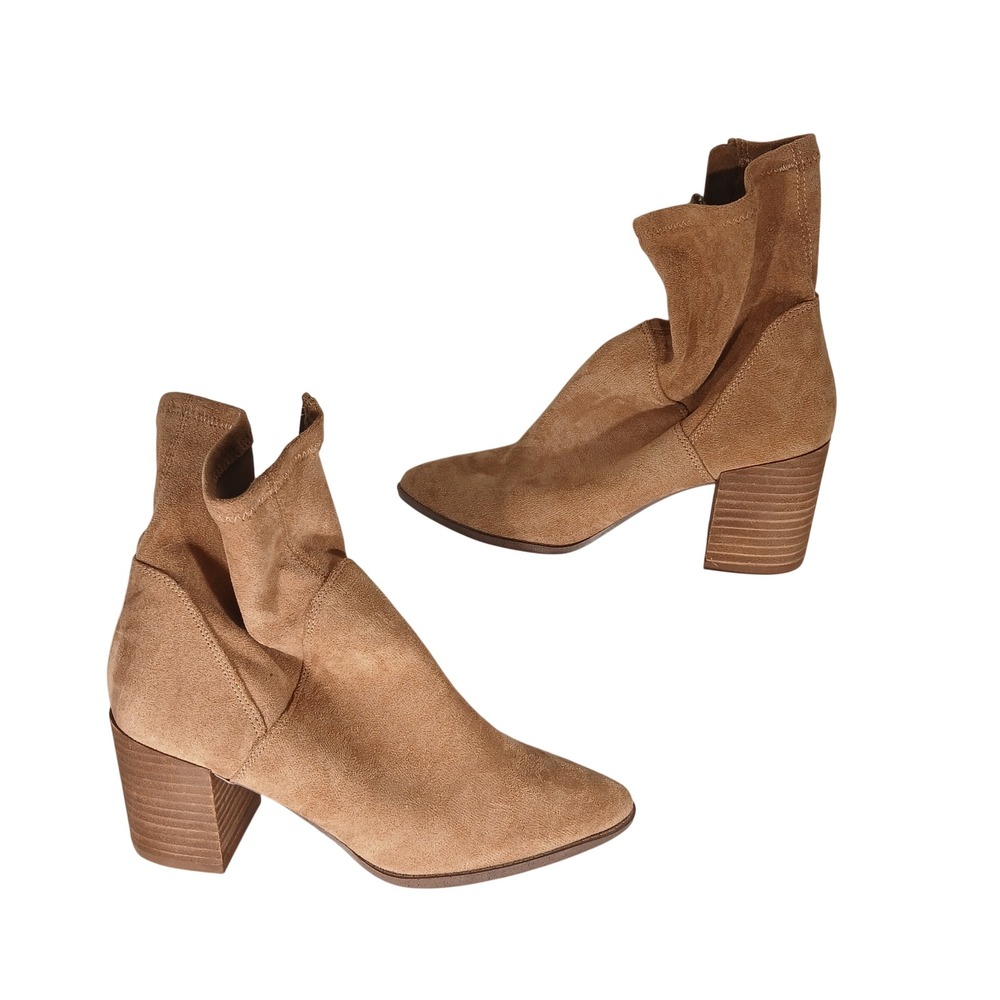 DV Dolce Vita Tayla Booties 8.5 Tan Suede Block Heel Pointed Toe Boho Chic